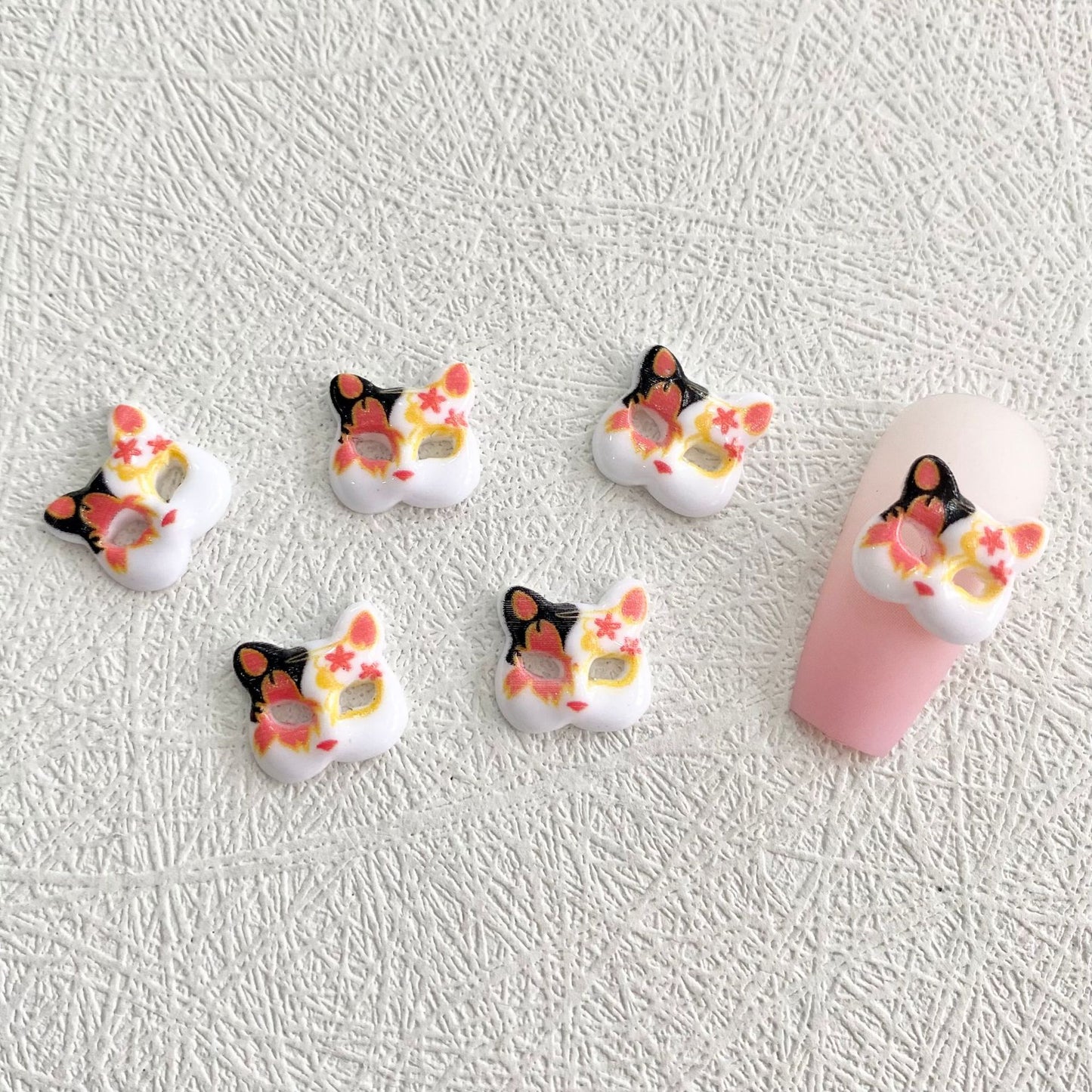 【H0051】Nine Tail Fox - Cute Cartoon Nail Resin Art DIY