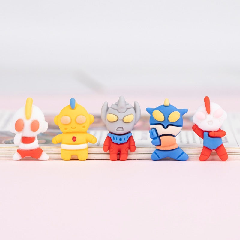 【B021】Mini Ultraman - DIY Cream Glue Resin Phone Case Accessories